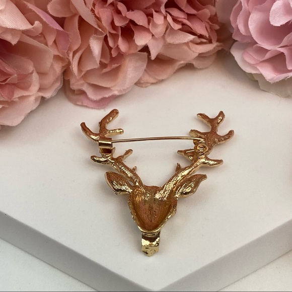 Gold Buck Deer Head Brooch Lapel Pin - Picture 13 of 16